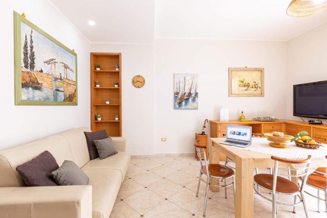 Sorrentovibes - Spacious 3 Bedrooms Apartment In Sorrento Oldtown 외부 사진