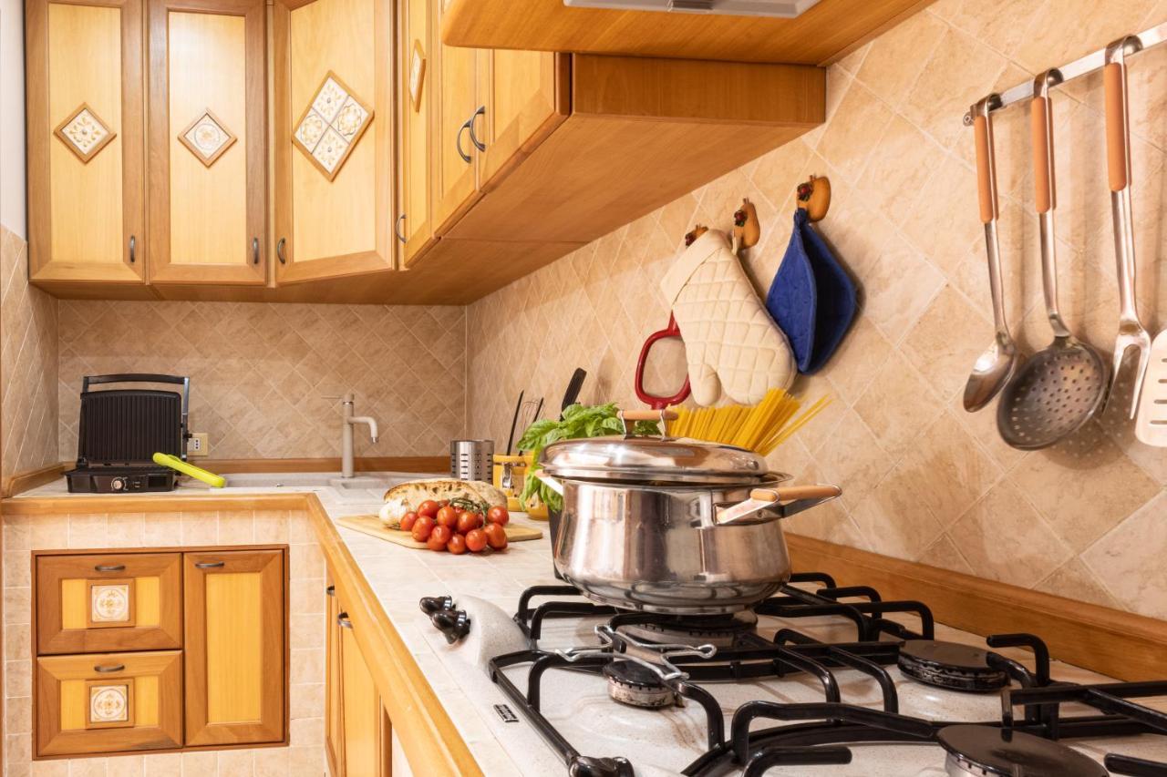 Sorrentovibes - Spacious 3 Bedrooms Apartment In Sorrento Oldtown 외부 사진